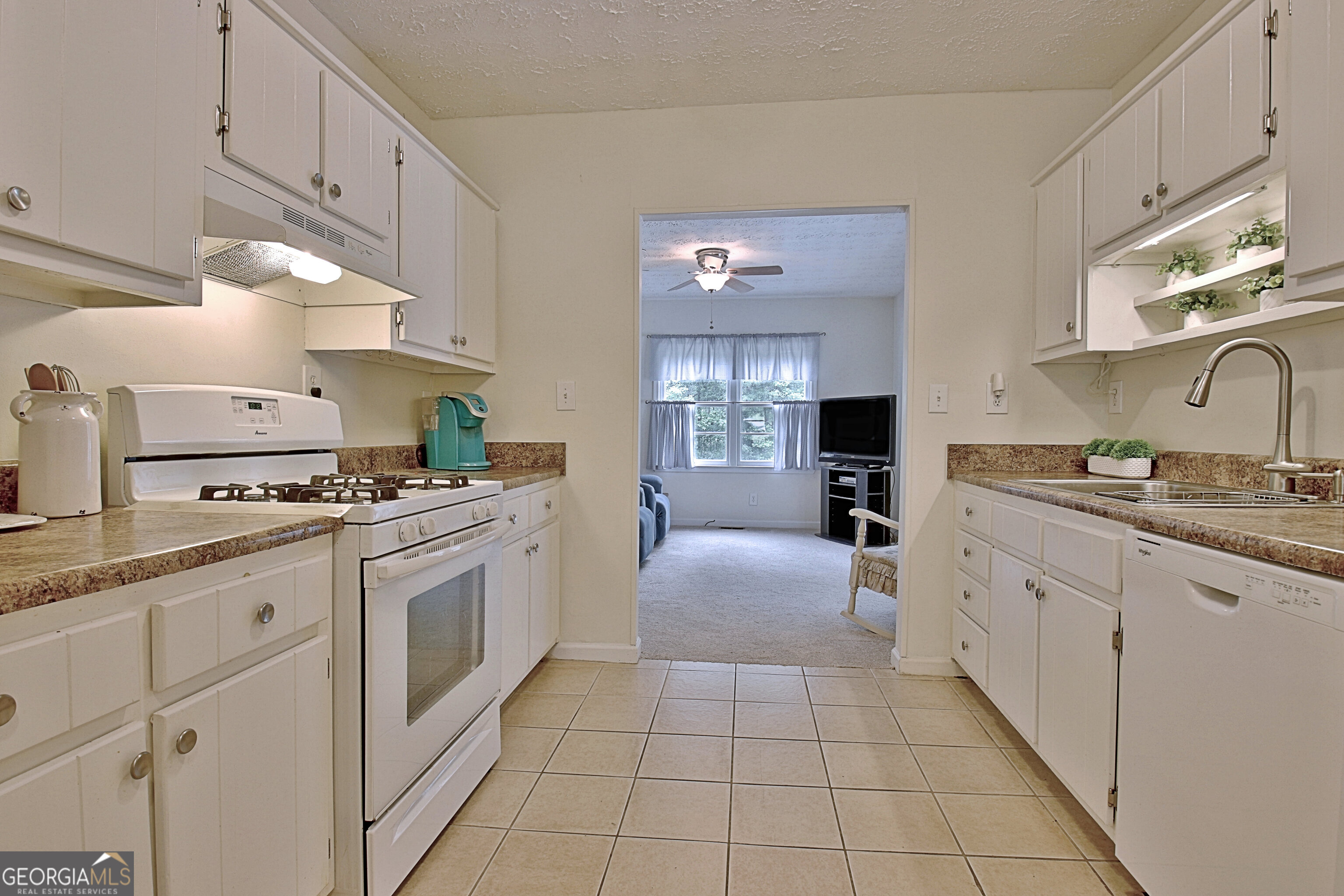 70 Moore Road Property Photo 18