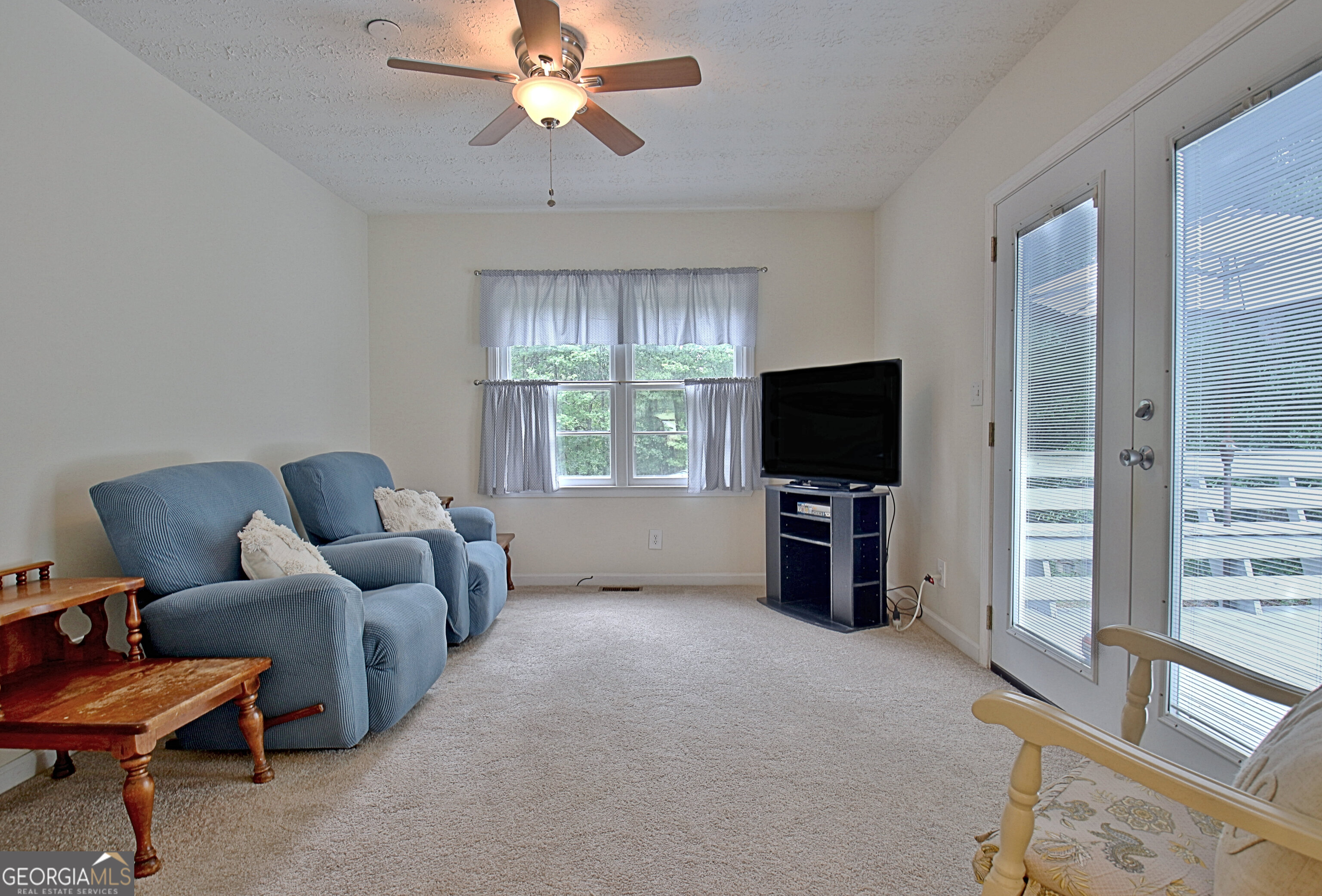 70 Moore Road Property Photo 19
