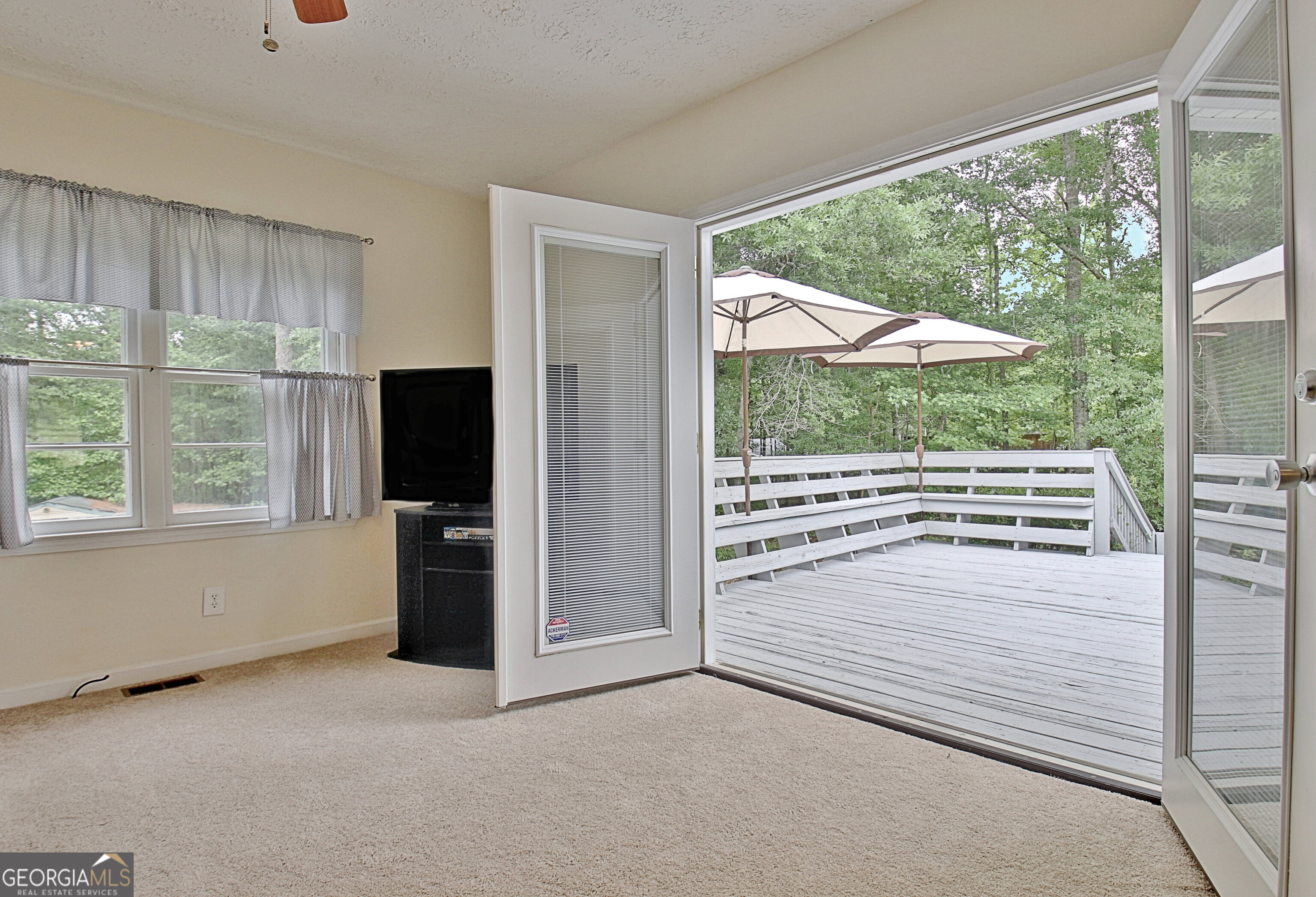 70 Moore Road Property Photo 22