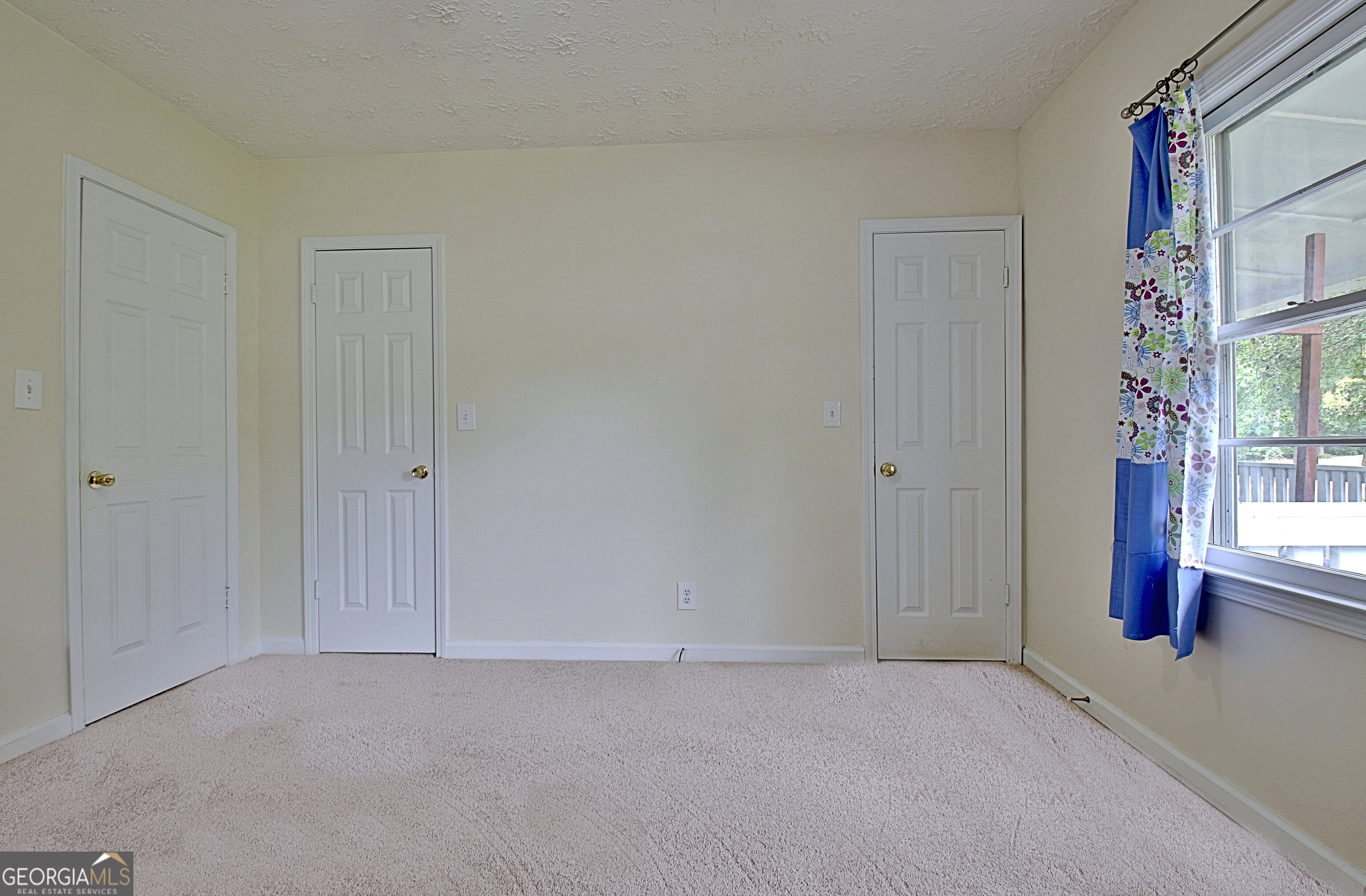 70 Moore Road Property Photo 39