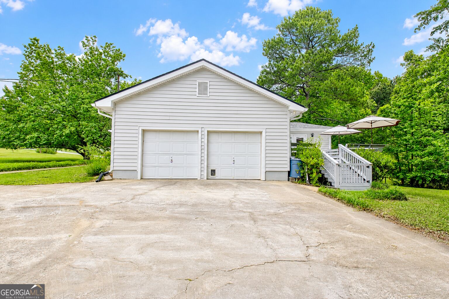 70 Moore Road Property Photo 41