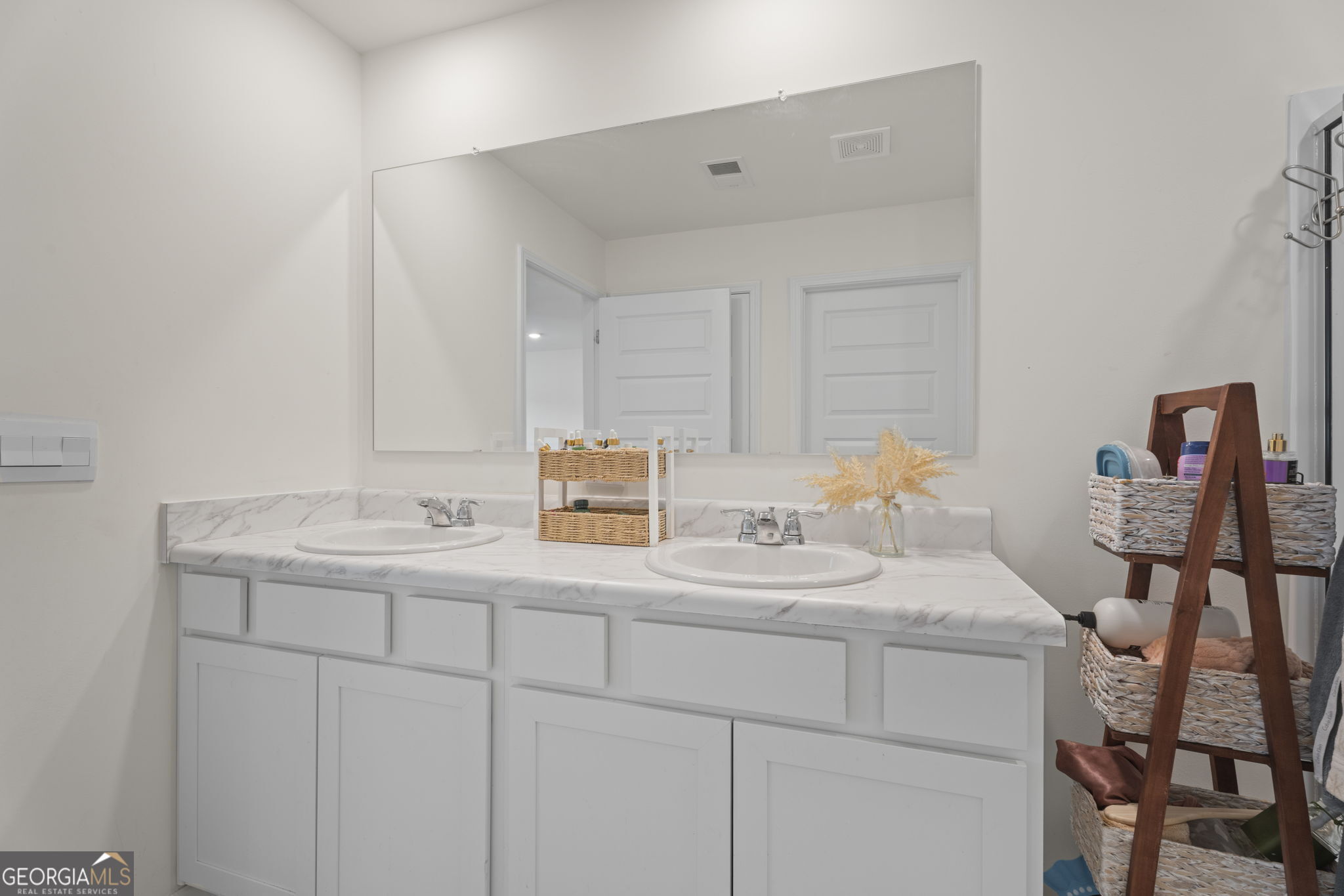 249 Friendship Oak Way Property Photo 22