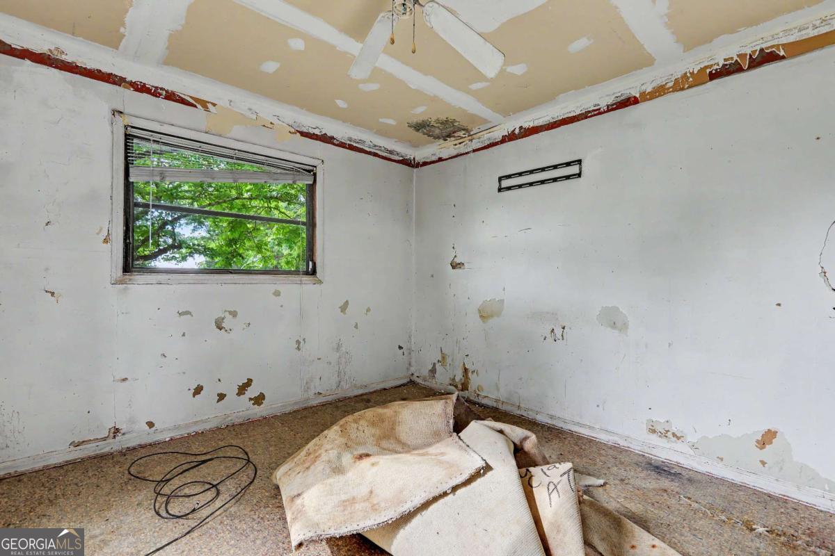 700 Griffin Street Property Photo 12