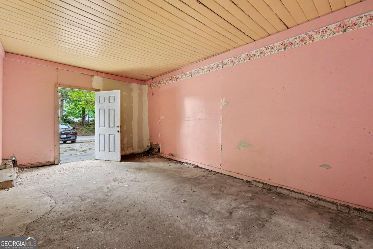 700 Griffin Street Property Photo 18