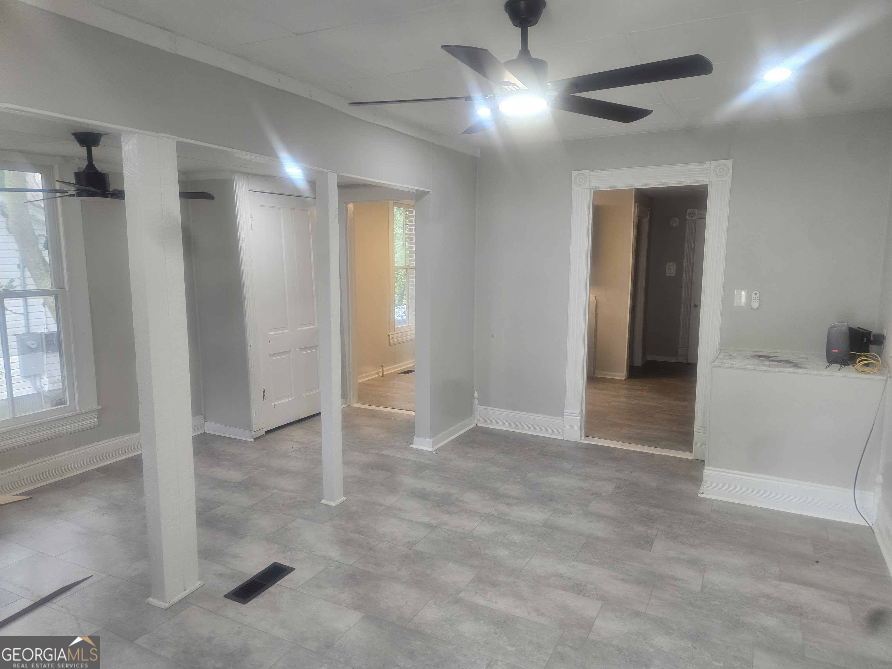 702 N Franklin Street Property Photo 3