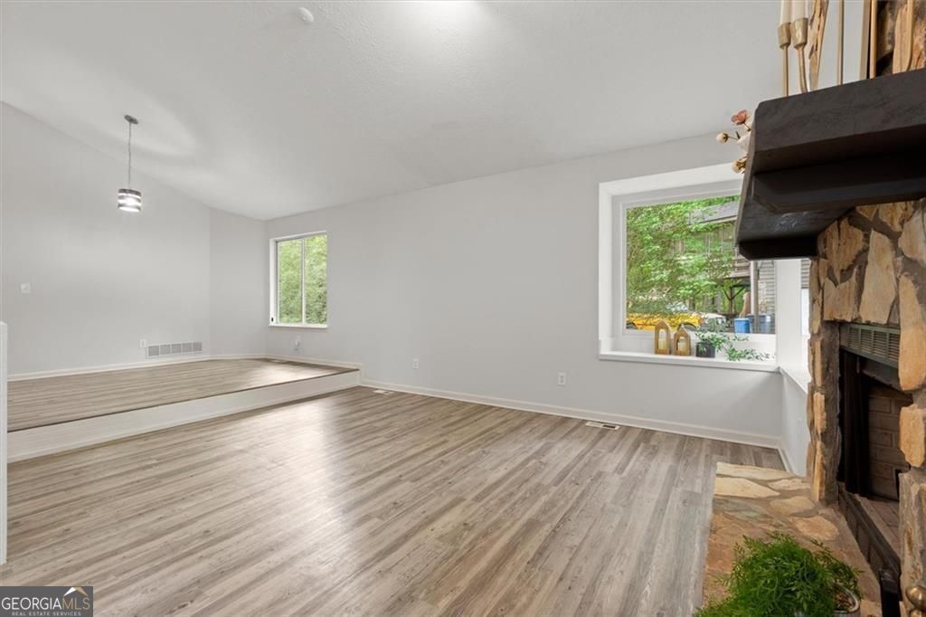 189 Castlebar Court Property Photo 8