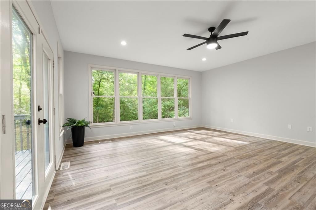 189 Castlebar Court Property Photo 28