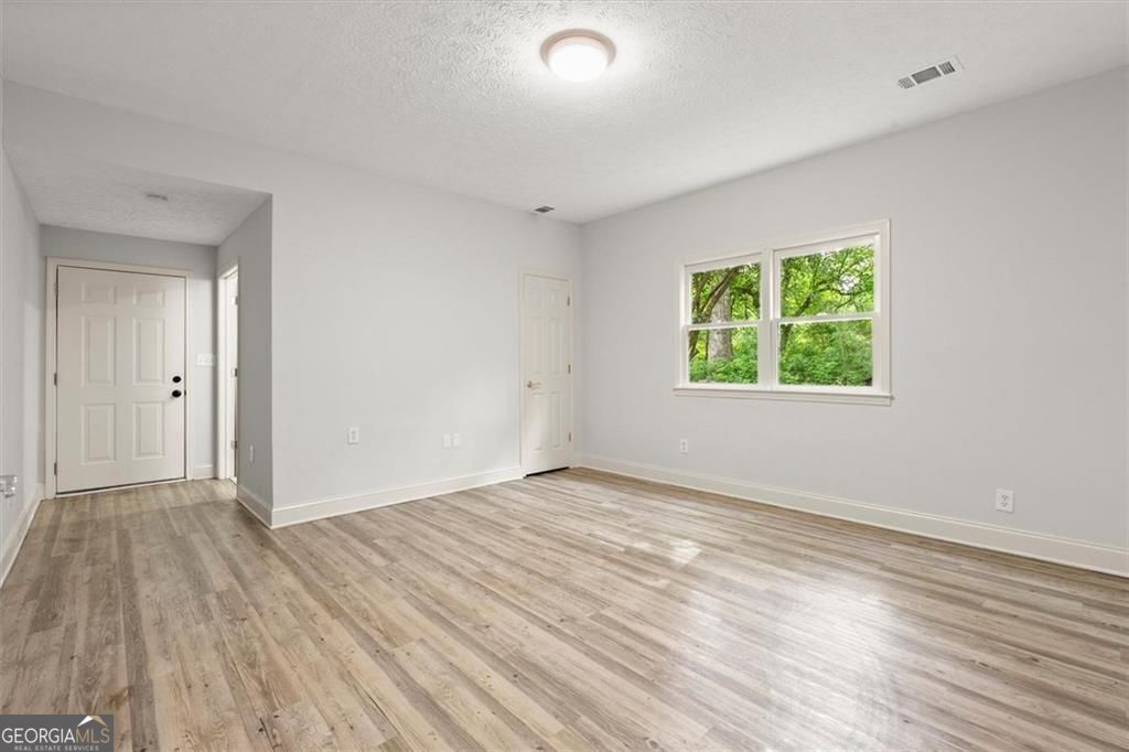 189 Castlebar Court Property Photo 35