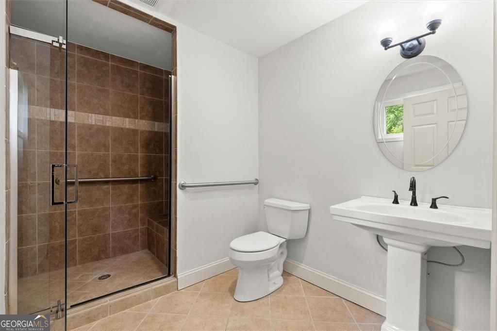 189 Castlebar Court Property Photo 39