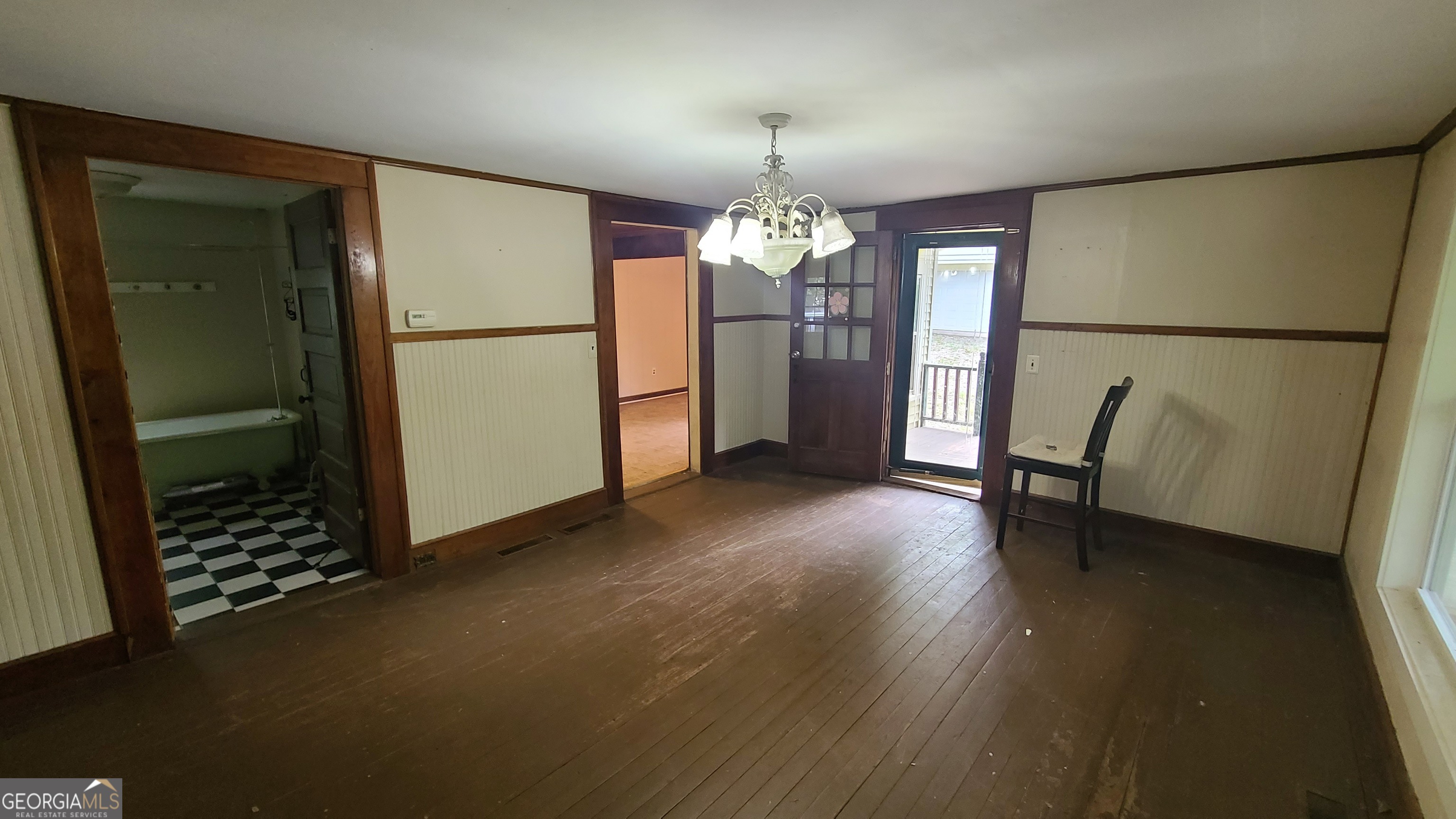 222 Macon Street Property Photo 11
