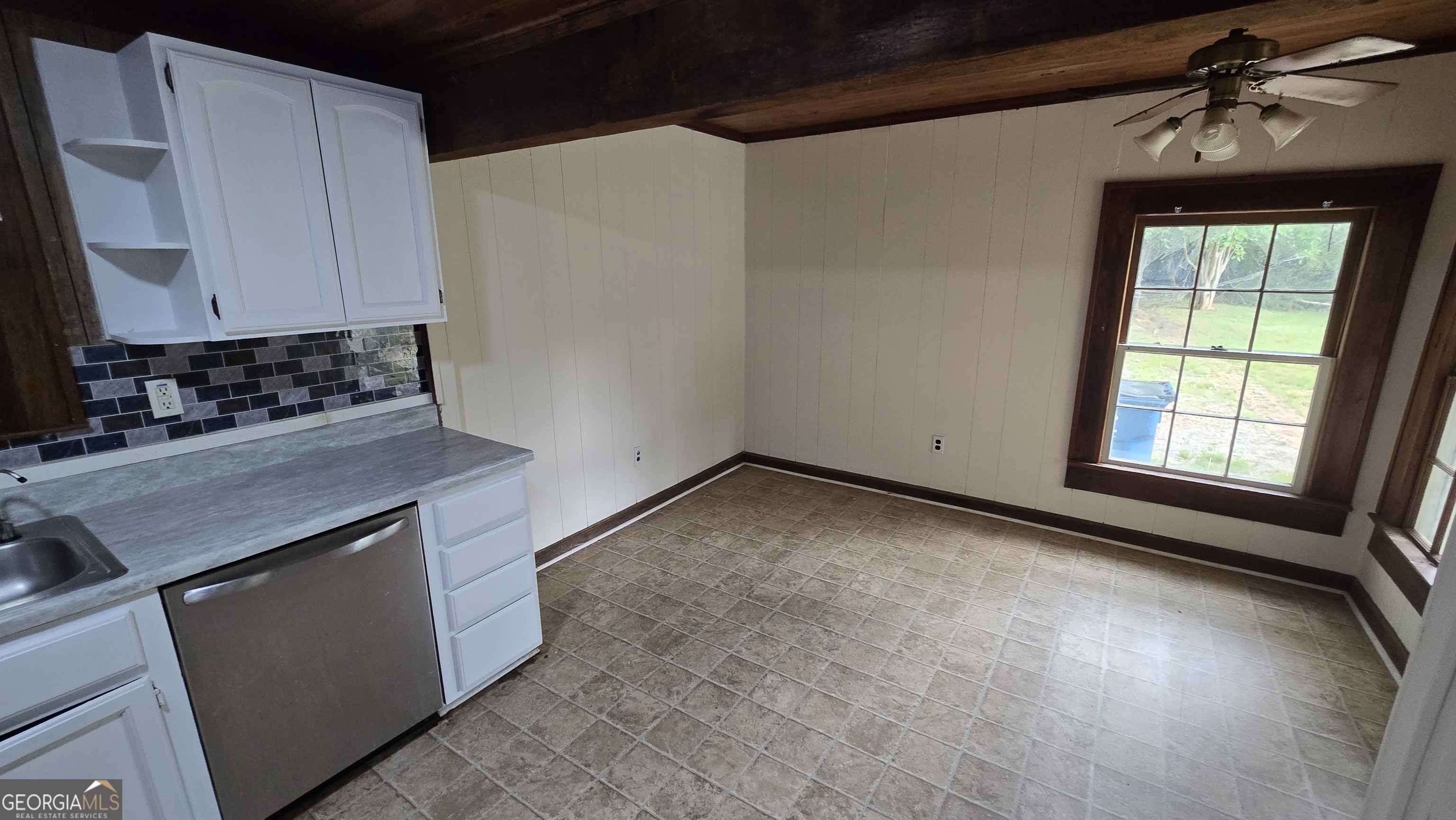 222 Macon Street Property Photo 27
