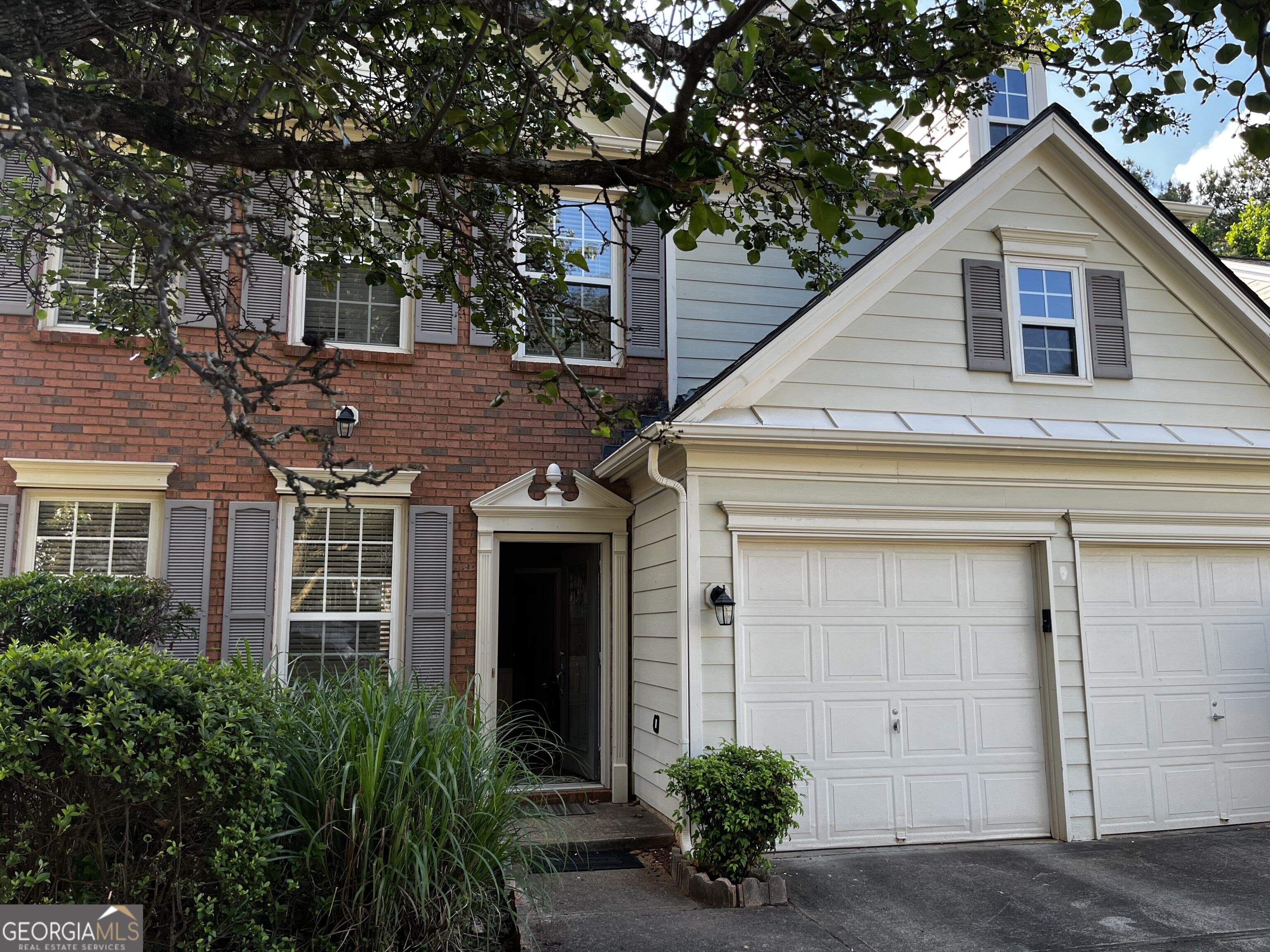 577 Ashland Parkway Property Photo 2