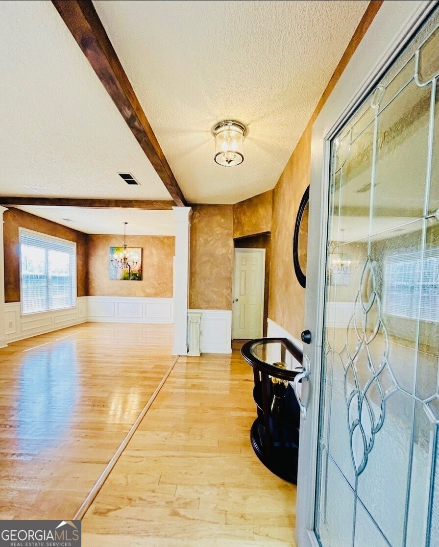 577 Ashland Parkway Property Photo 3