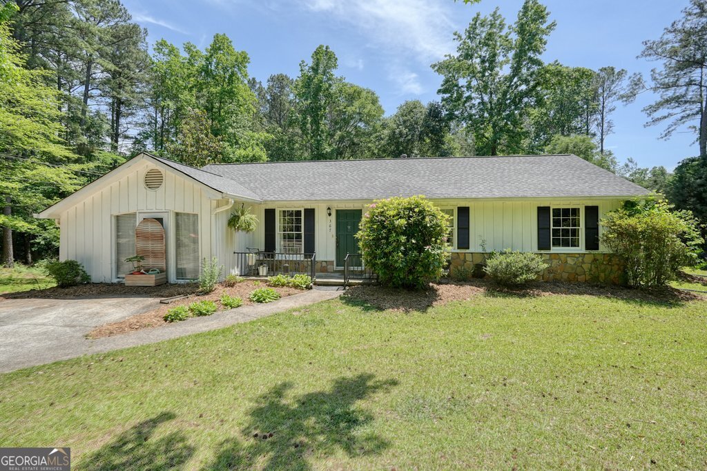 367 Bradshaw Lane Property Photo 5