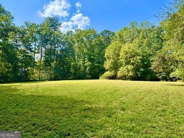 15575 Thompson Road Property Photo 4