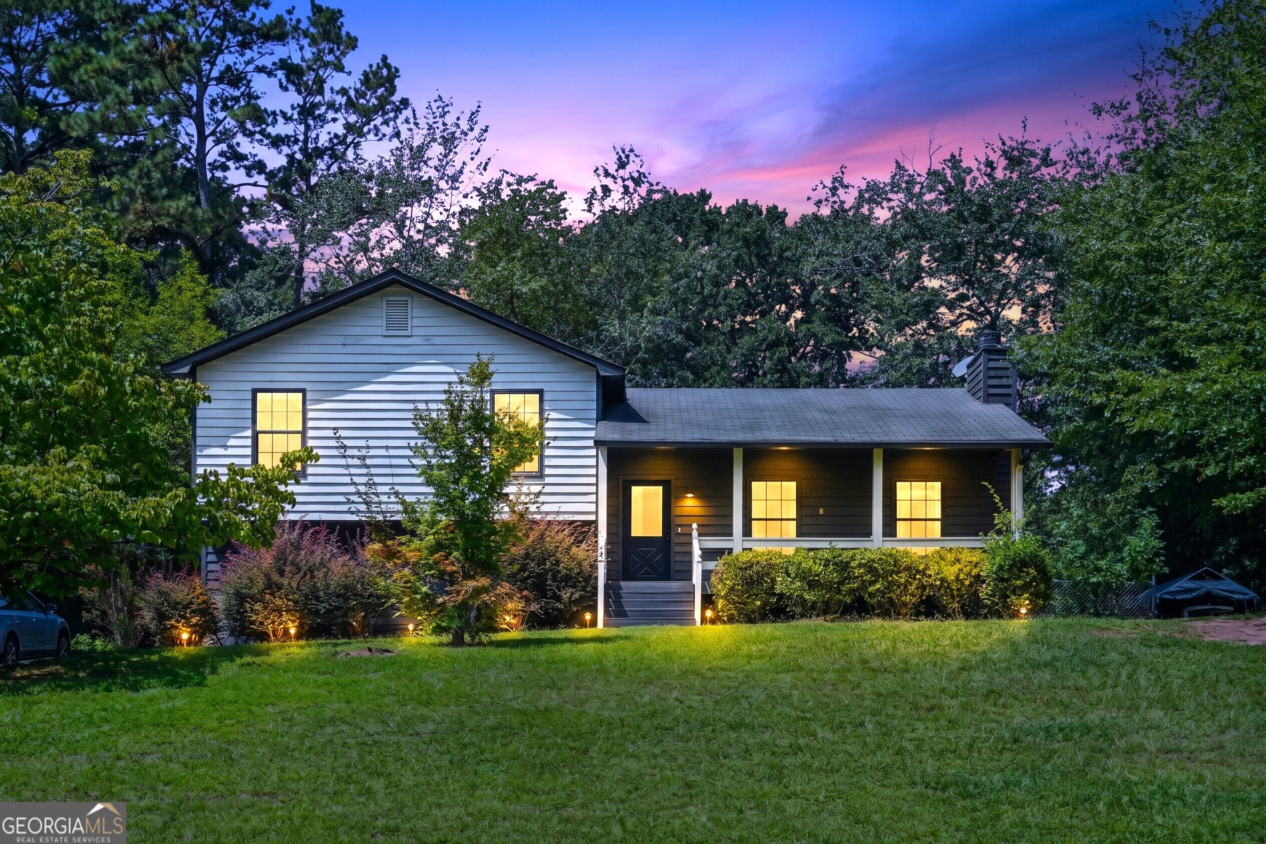 56 Noses Creek Road SW