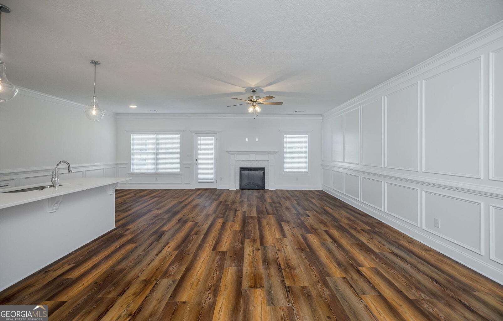 1009 Berkley Court Property Photo 6