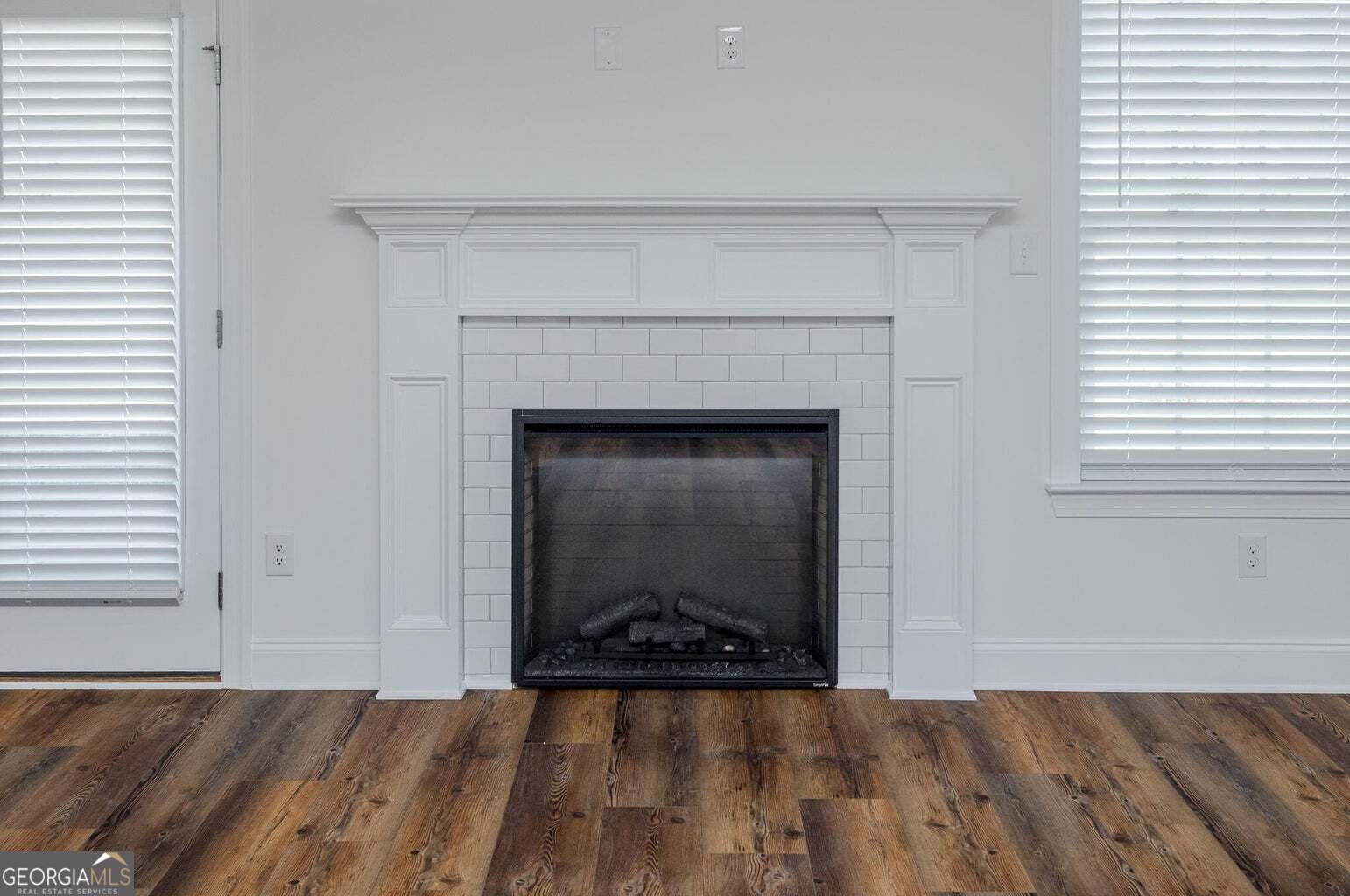 1009 Berkley Court Property Photo 7