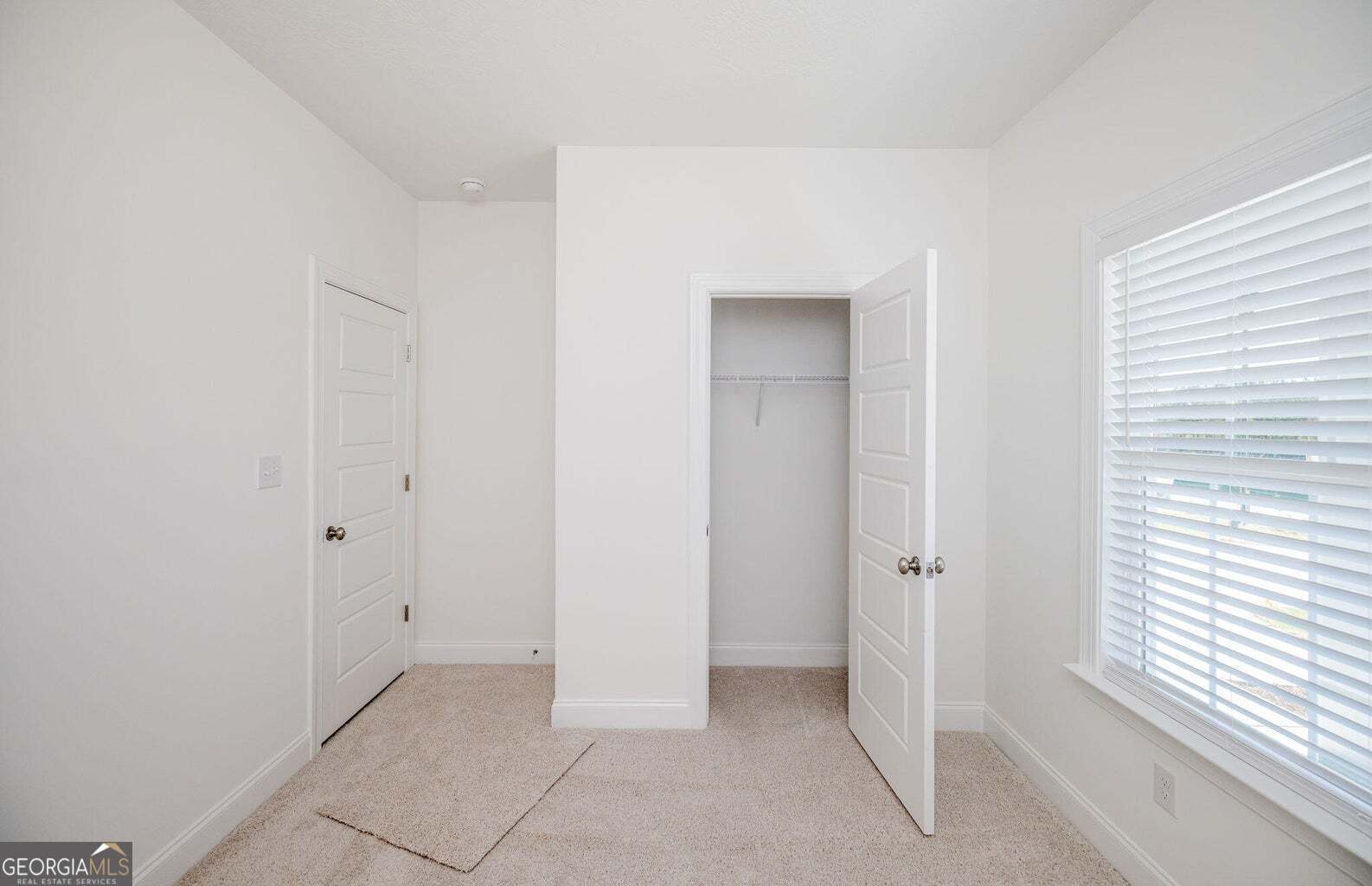 1009 Berkley Court Property Photo 24