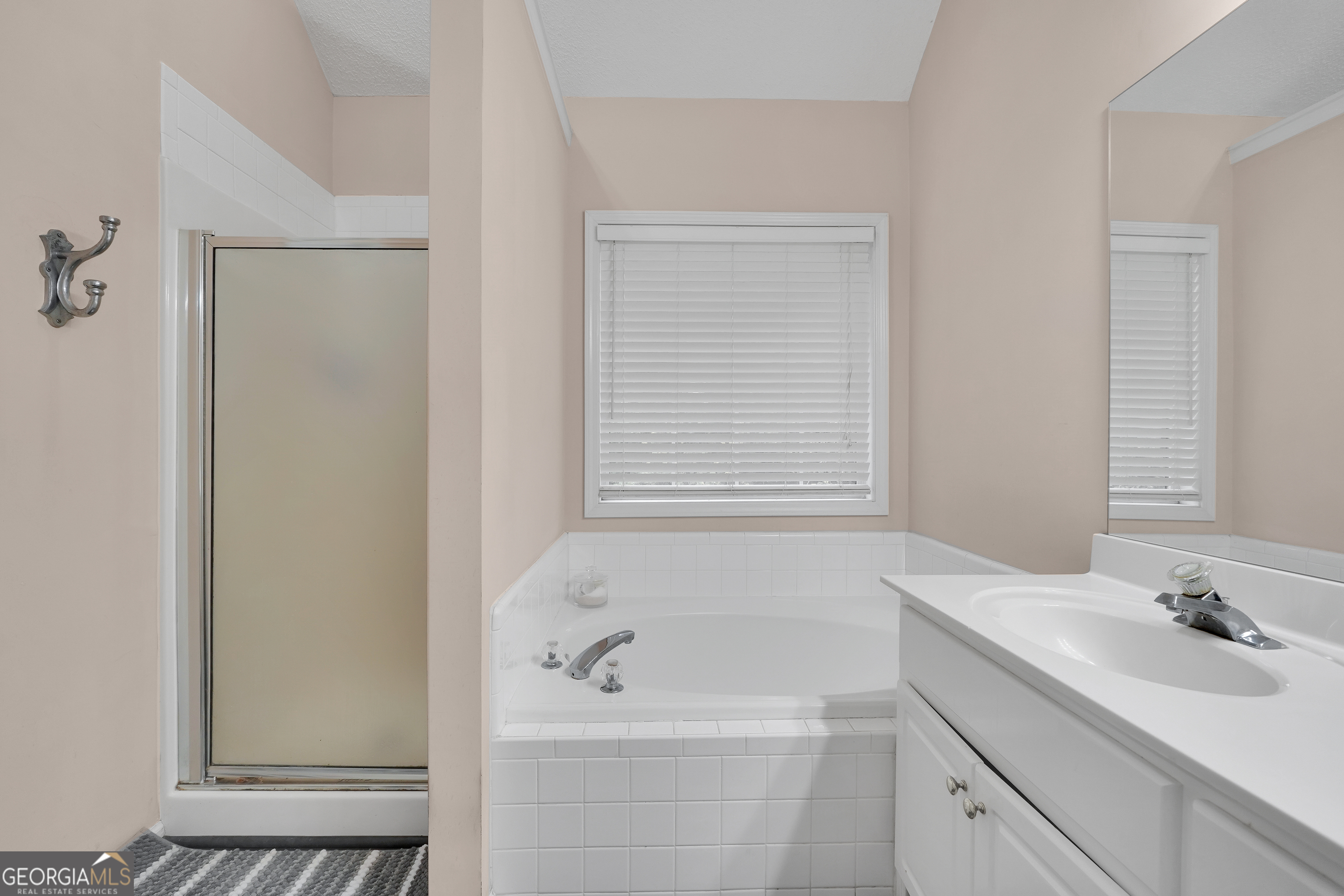 1100 River Green Court Property Photo 23