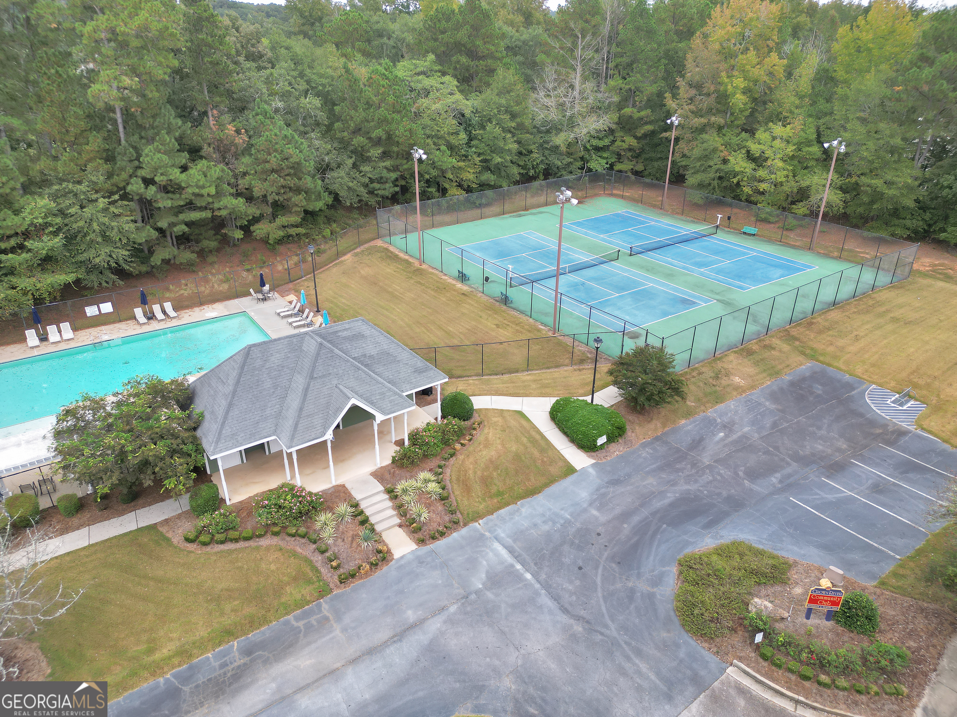 1100 River Green Court Property Photo 52