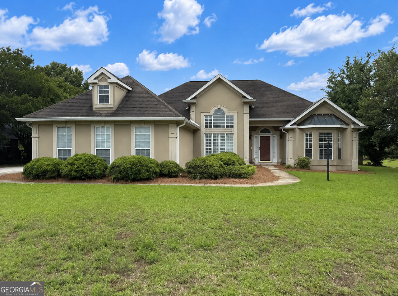 312 Twelve Oaks Drive Property Photo 1