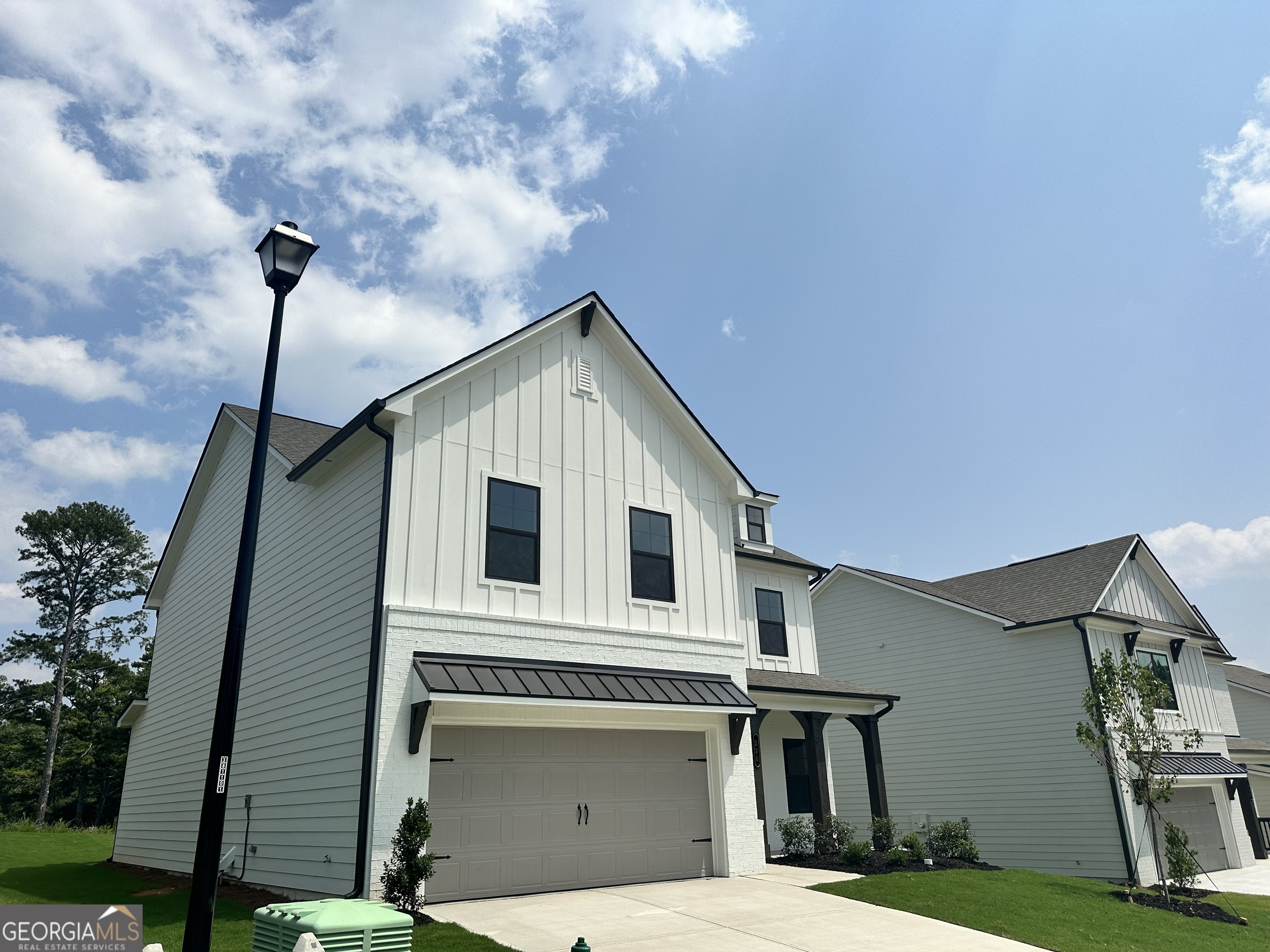 220 Wingate Drive Property Photo 2