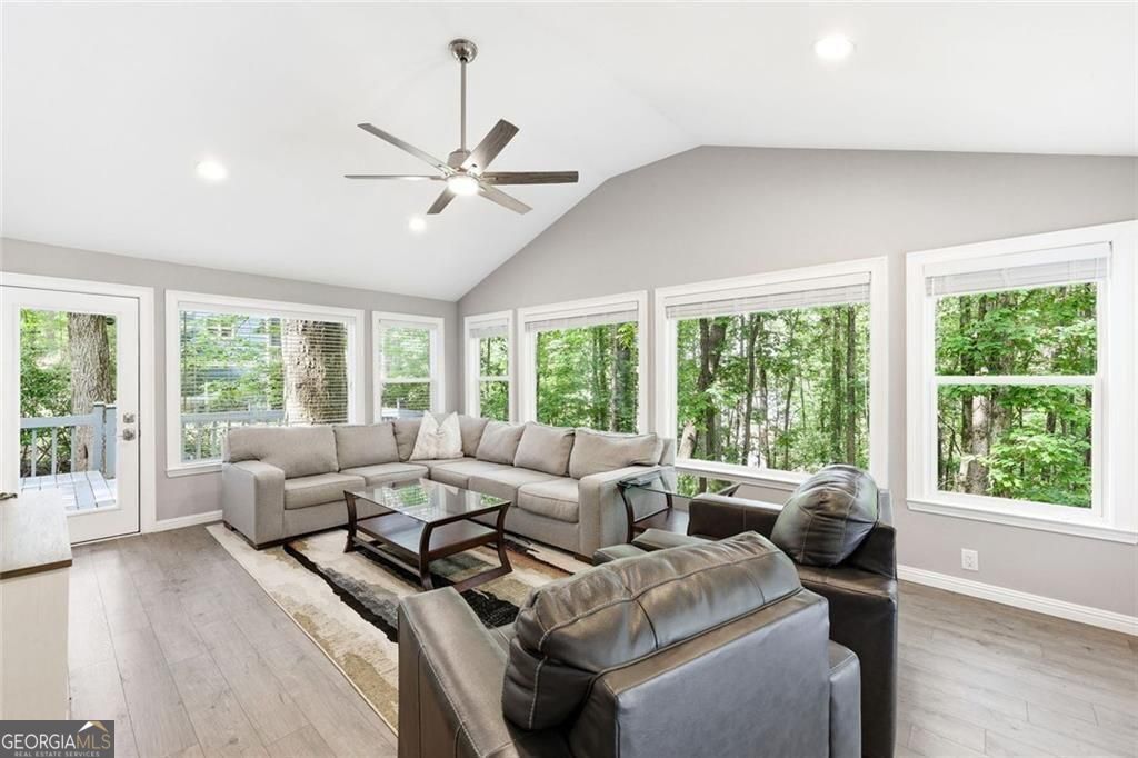 528 Oak Grove Road Property Photo 14