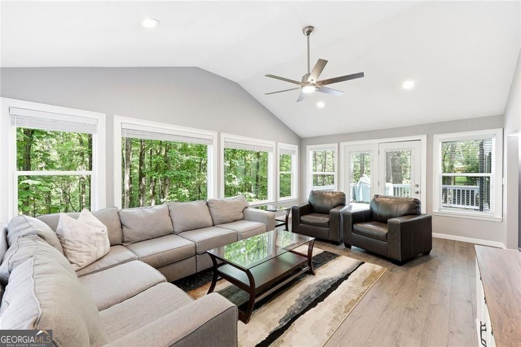 528 Oak Grove Road Property Photo 16