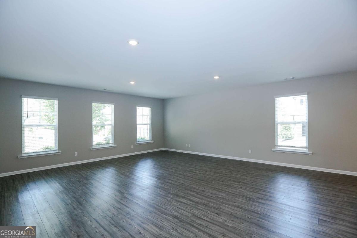 4355 Magpie Drive Property Photo 9