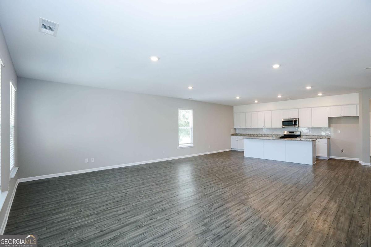 4355 Magpie Drive Property Photo 10