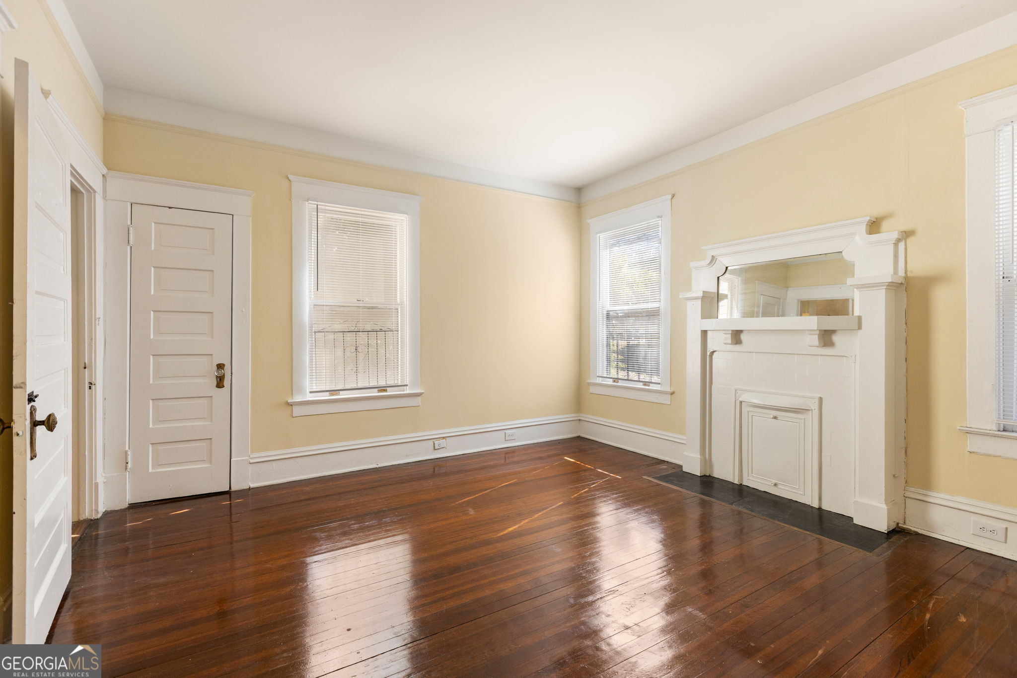 120 S Candler Street Property Photo 18