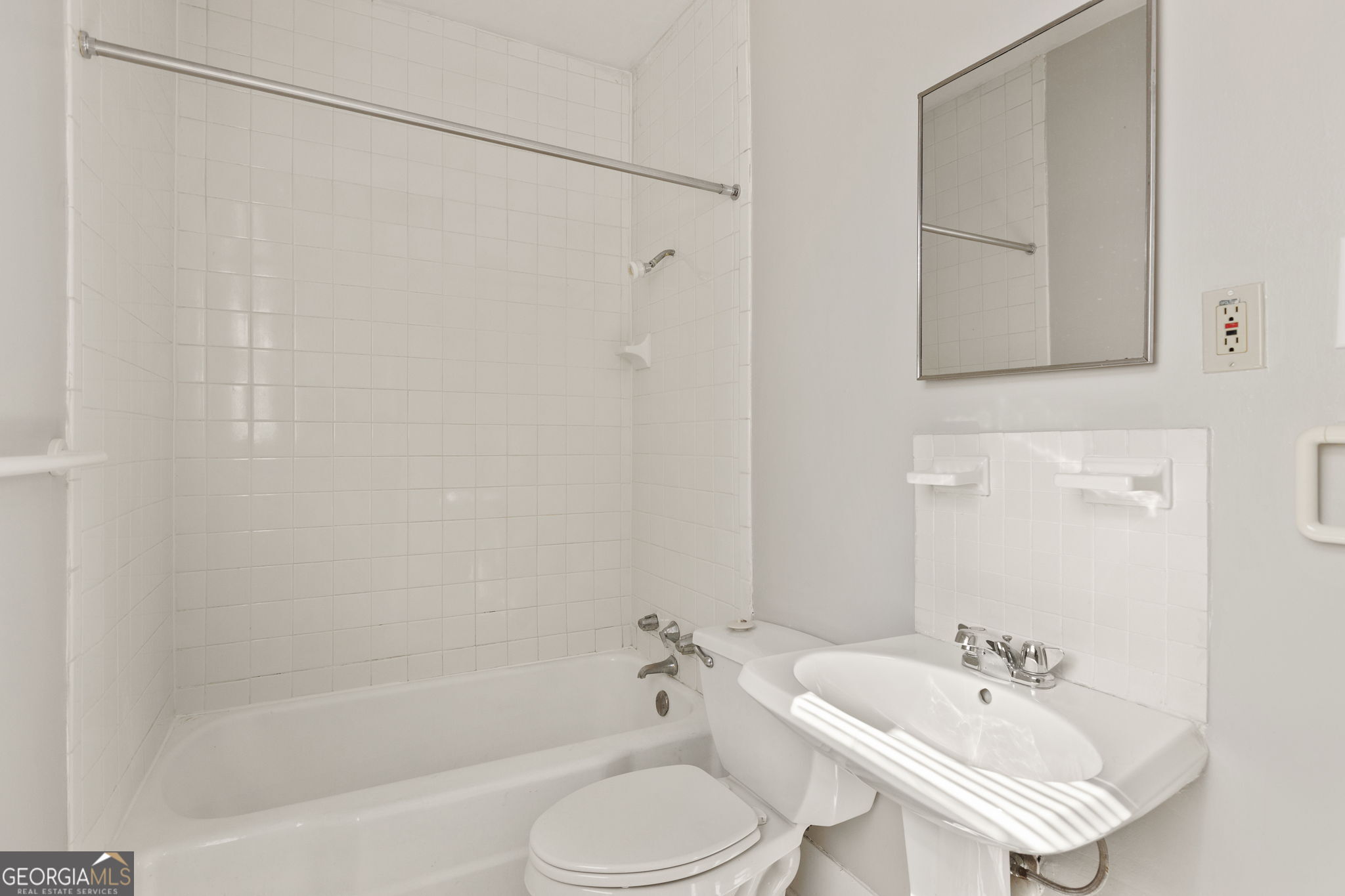 120 S Candler Street Property Photo 28