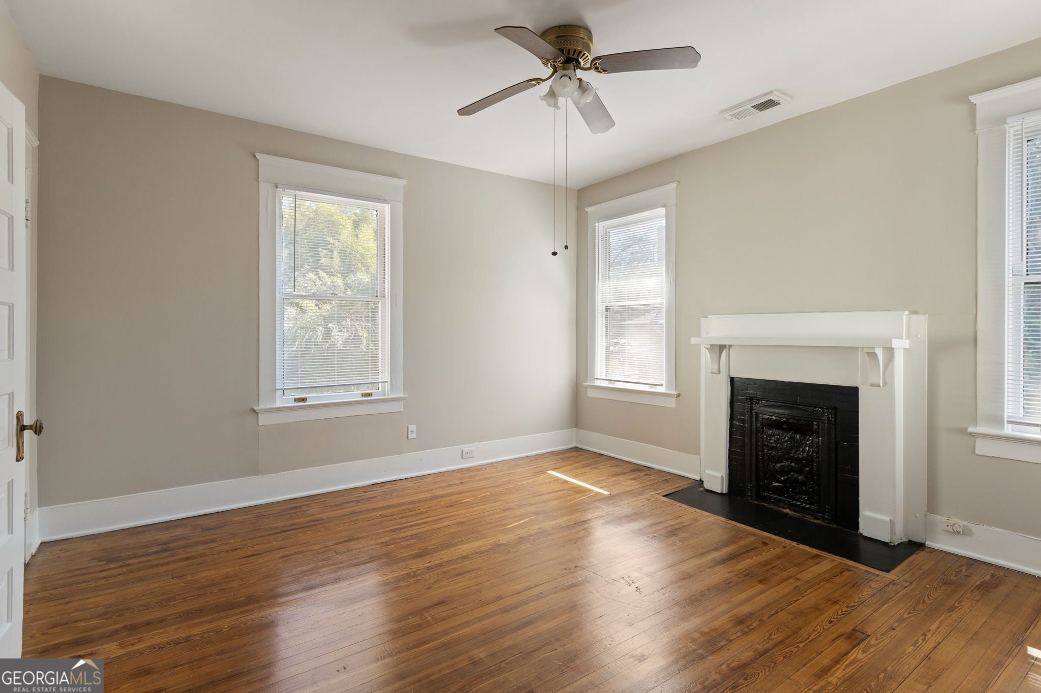 120 S Candler Street Property Photo 31