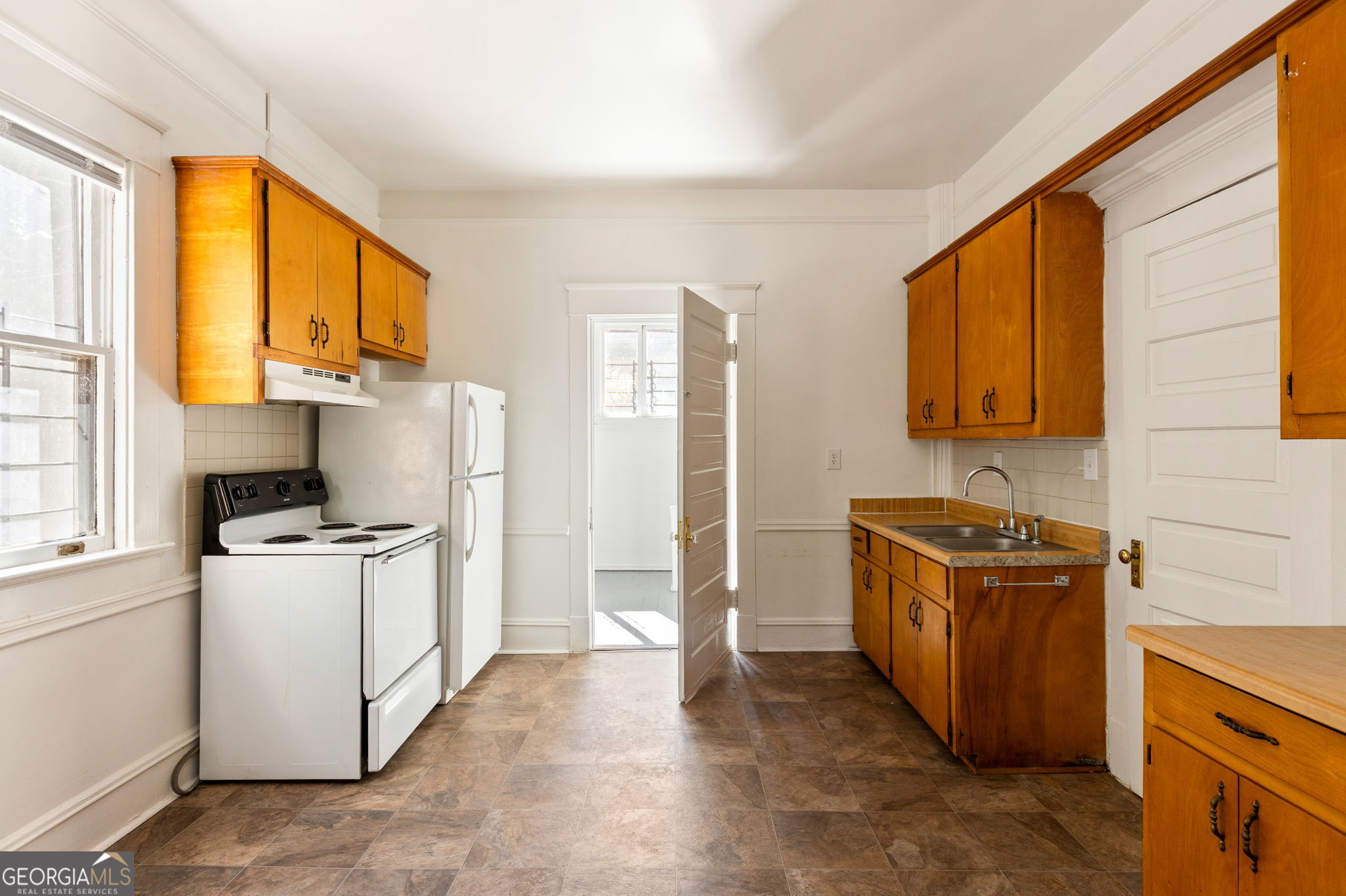 120 S Candler Street Property Photo 36