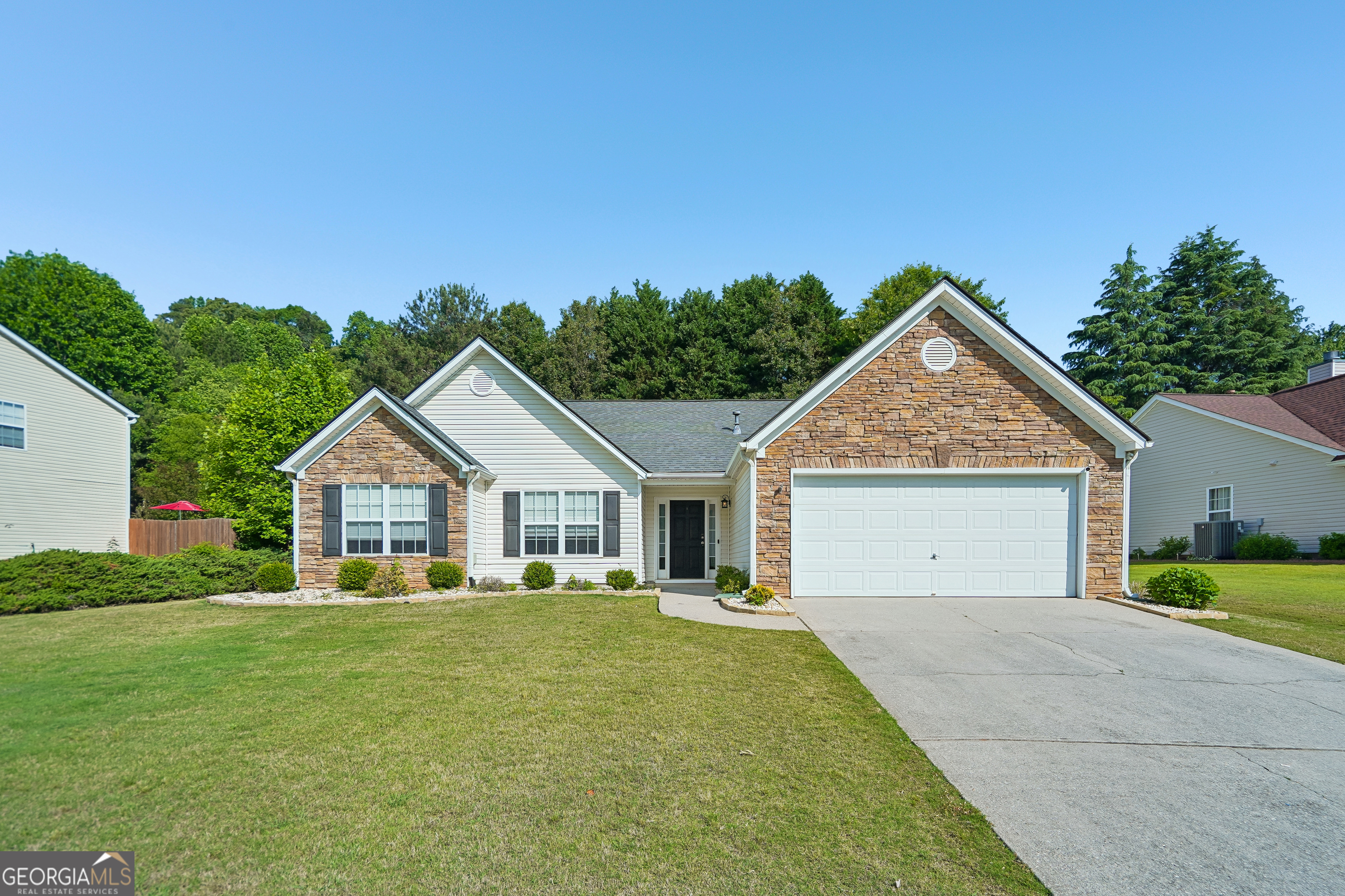 2213 Skylar Leigh Drive Property Photo 1