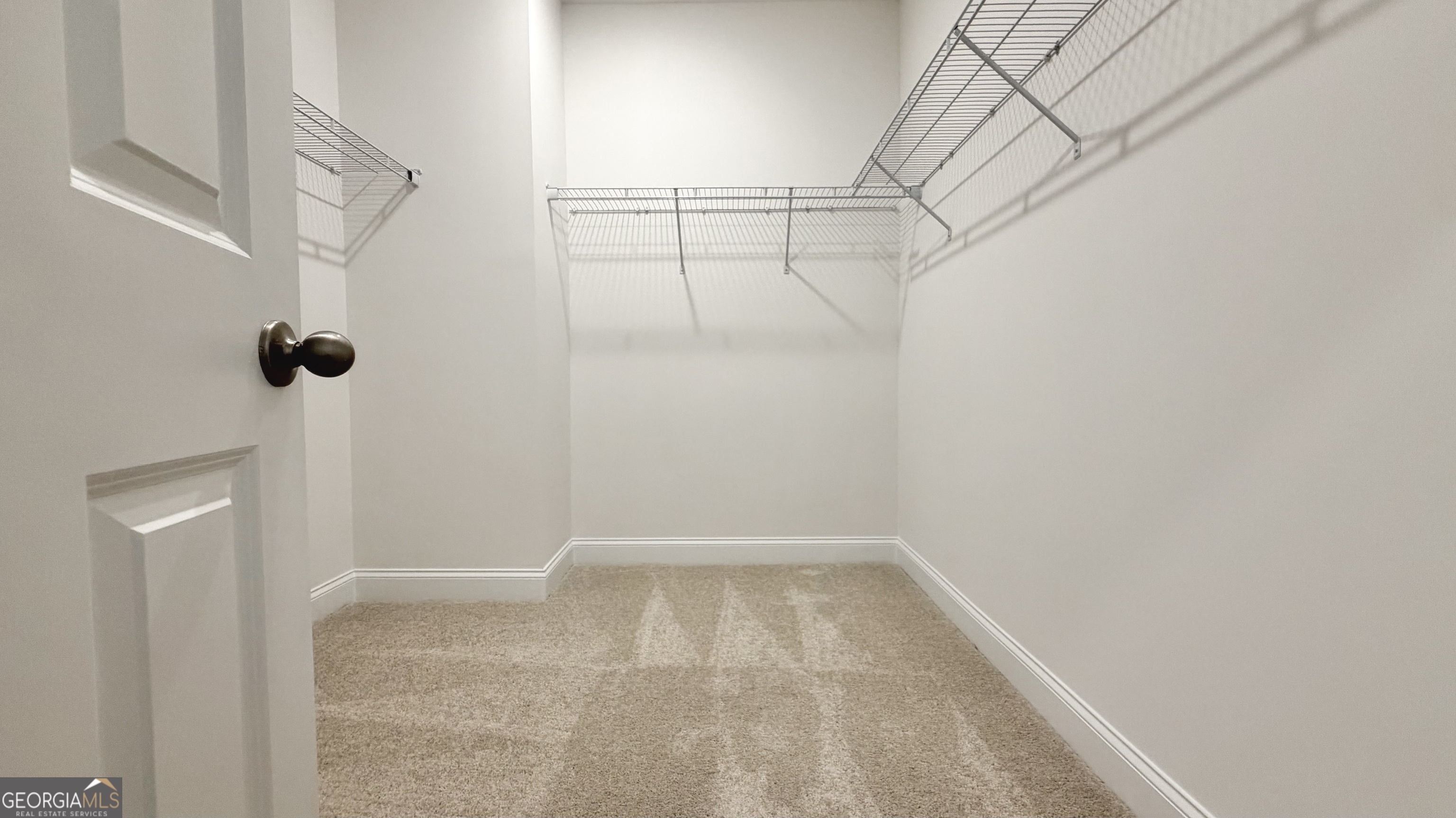 311 Grand Wehunt Drive Property Photo 13
