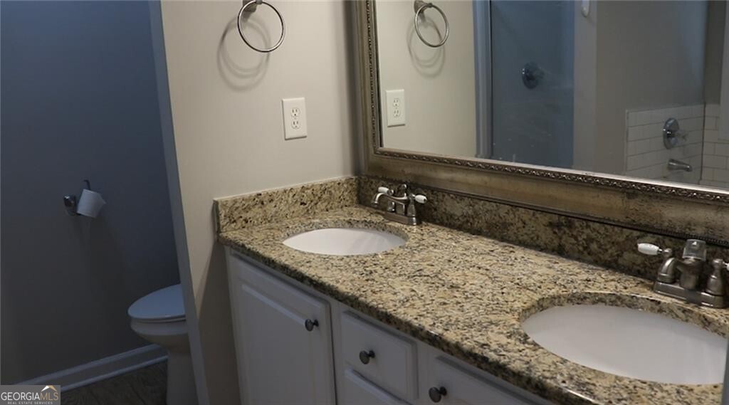 1091 Pine Acre Drive Property Photo 3