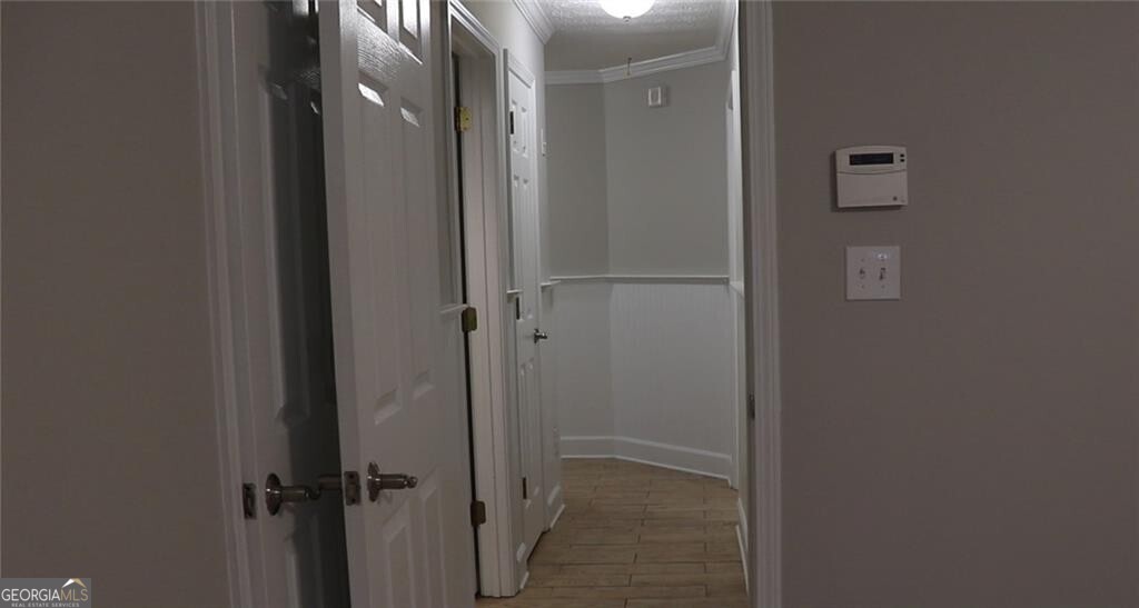 1091 Pine Acre Drive Property Photo 8