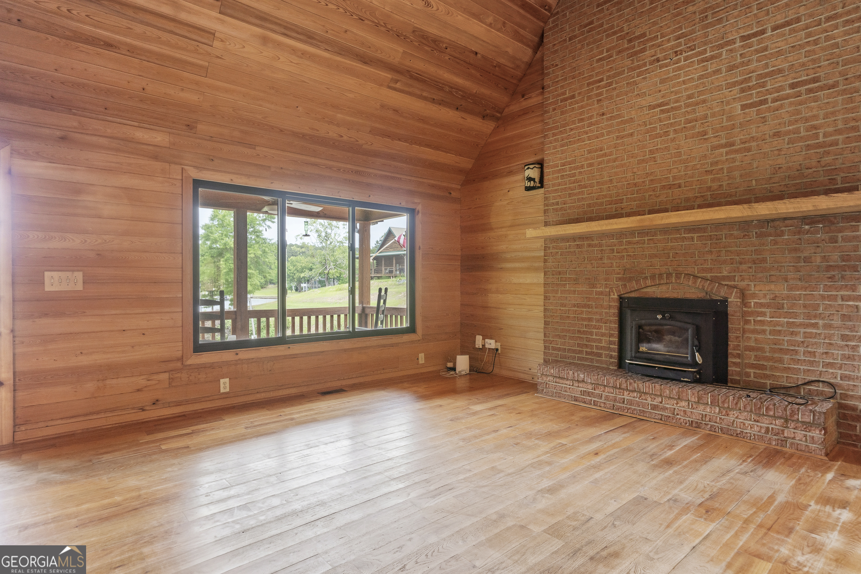63 Tomahawk Drive Property Photo 15