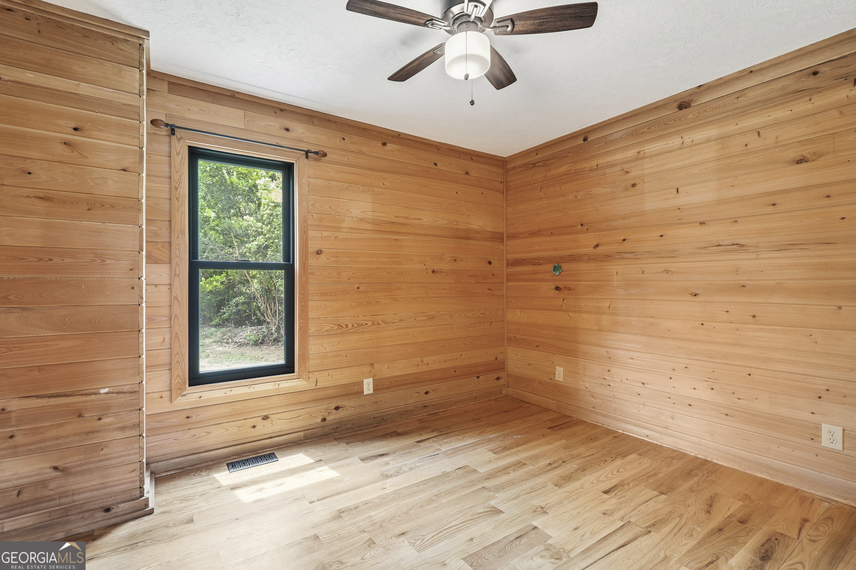 63 Tomahawk Drive Property Photo 33