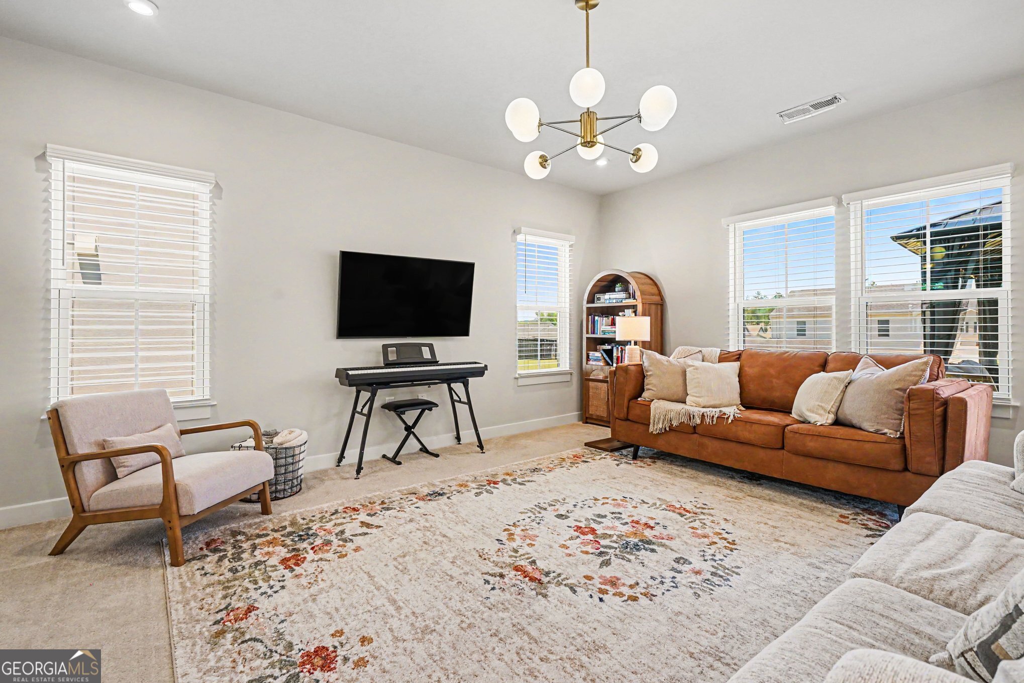 587 Gunter Drive Property Photo 8