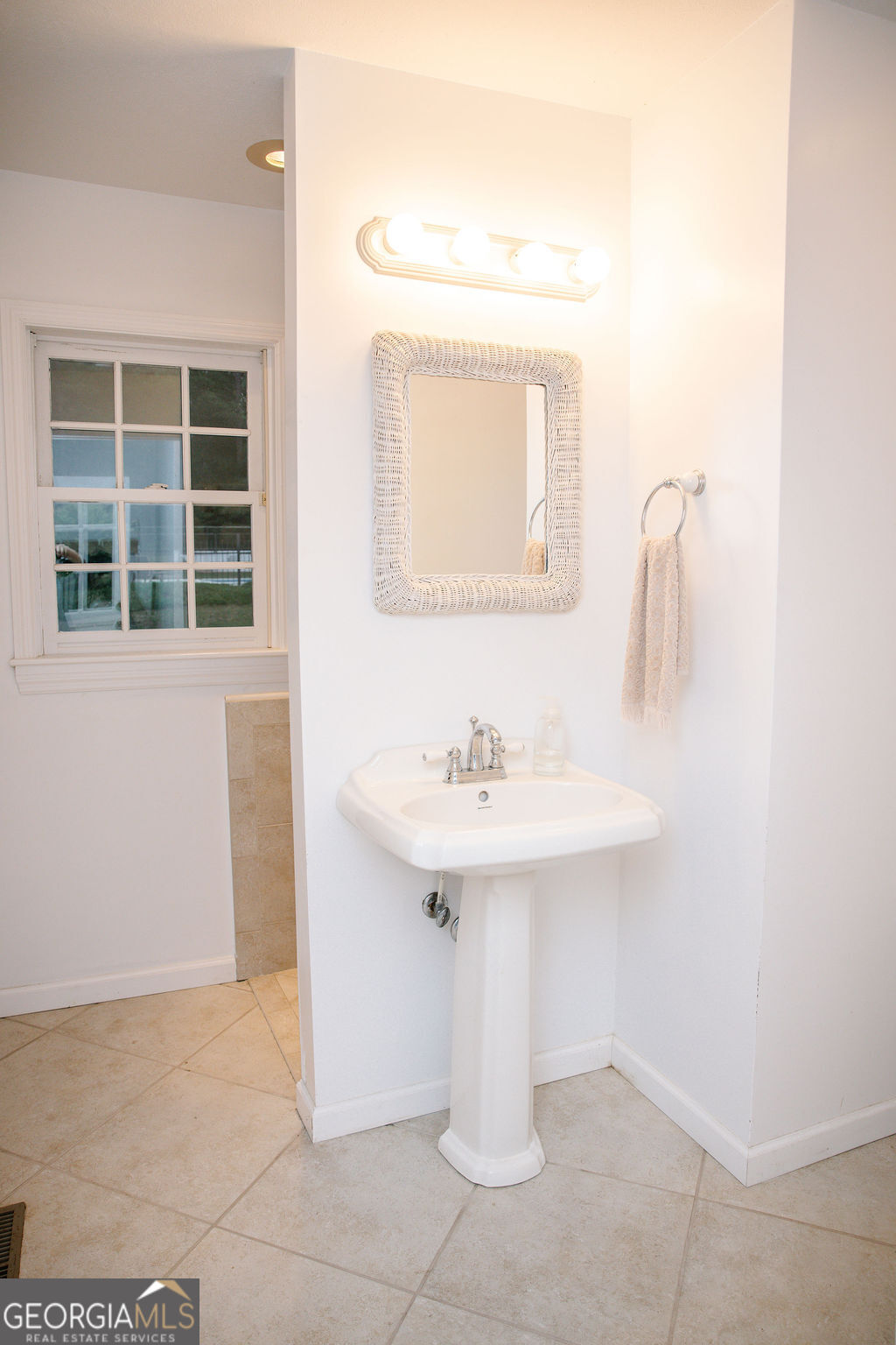 200 Mimosa Lane Property Photo 15