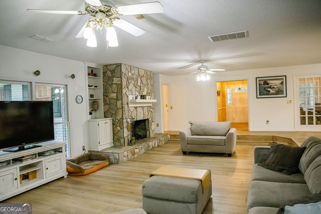 200 Mimosa Lane Property Photo 18