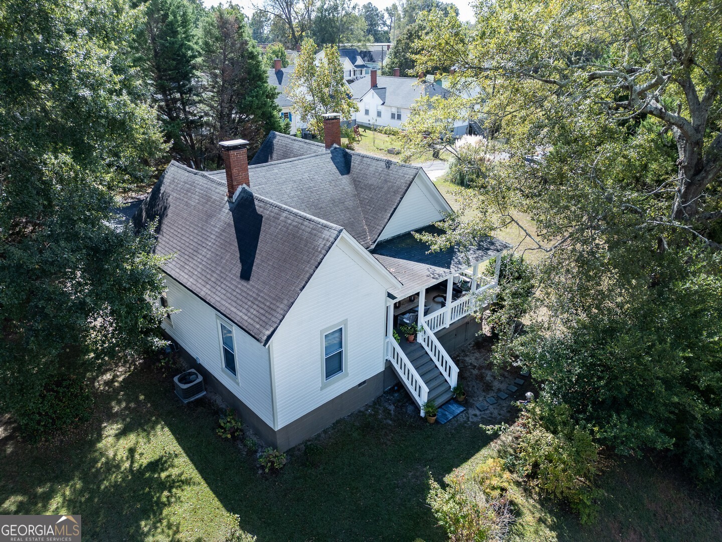 2 N Broad Street Property Photo 1