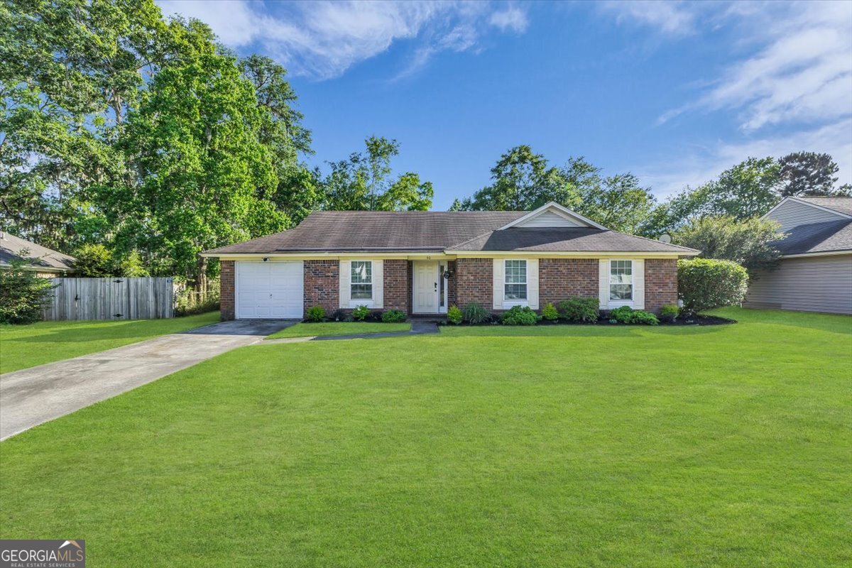 40 Whippoorwill Lane E Property Photo 1