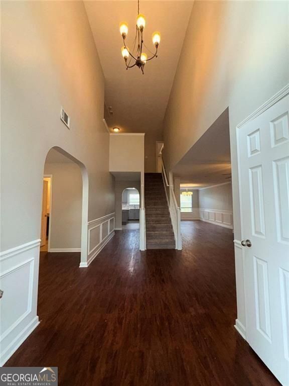 609 Vaughan Drive Property Photo 2