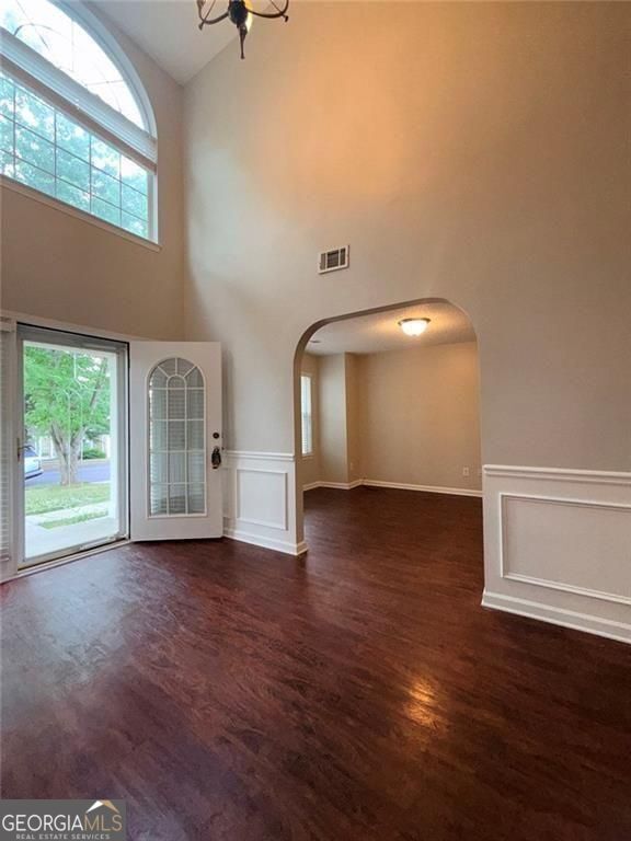 609 Vaughan Drive Property Photo 4