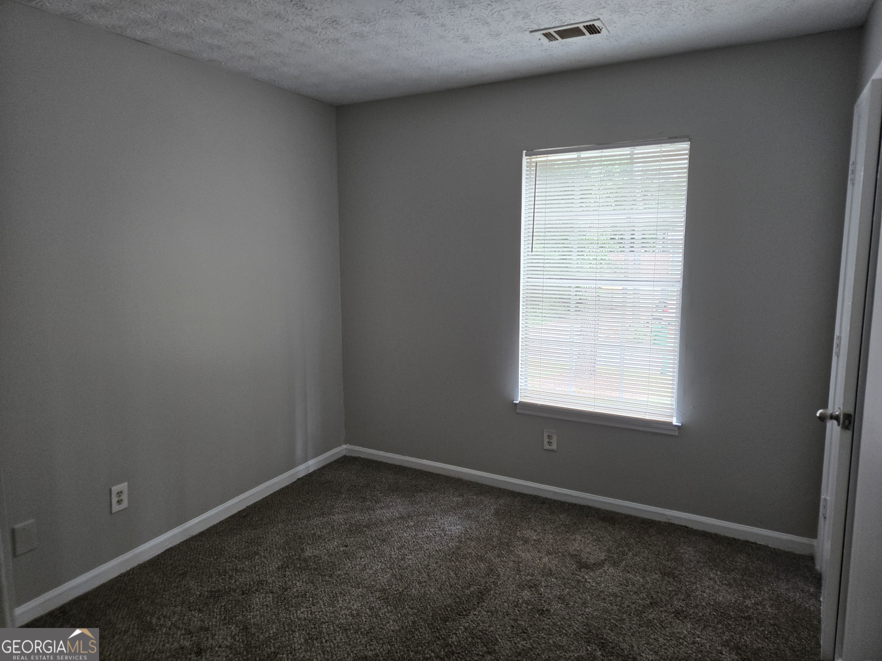 447 Sherwood Circle Property Photo 9