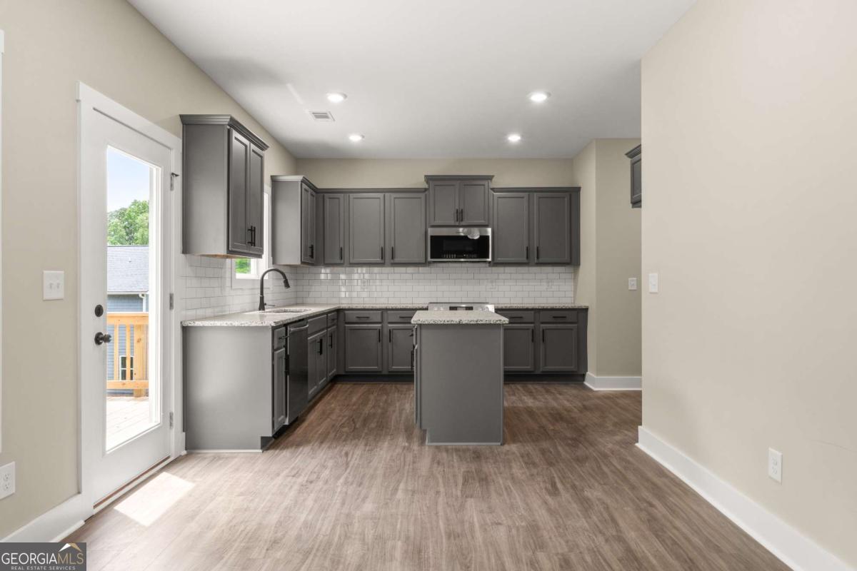 500 Benson Meadows Drive Property Photo 12